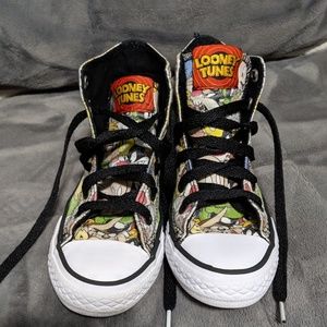 Looney Tunes converse